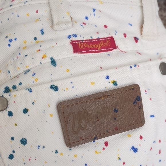 Wrangler vintage white paint splatter cowboy cut high rise slim taper leg jeans - Picture 2 of 10